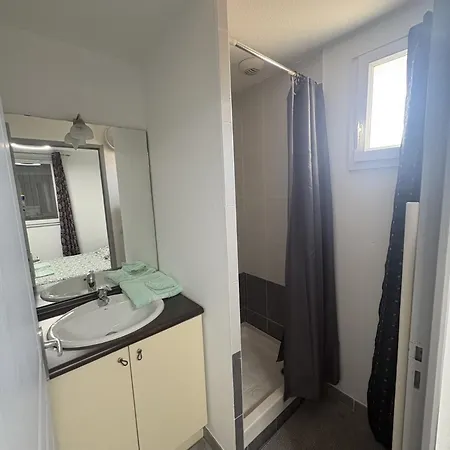 La Maison De Lyly, Piscine, Privatif Casa vacanze